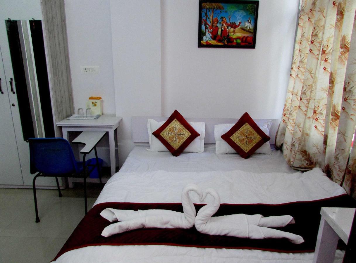Ashish Guest House, Goverdhan Vilas Udaipur Exteriör bild
